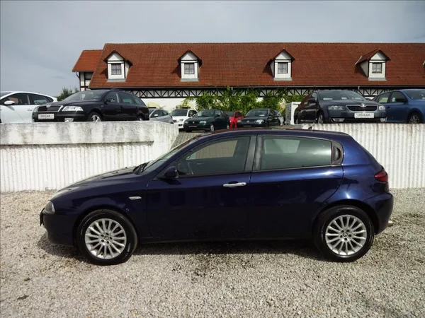 Alfa Romeo 147 1,9 JTD 110kW - foto 4