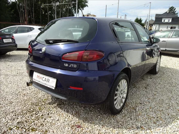 Alfa Romeo 147 1,9 JTD 110kW - foto 7