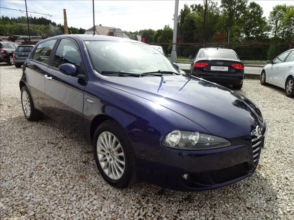 Alfa Romeo 147 1,9 JTD 110kW - foto 9