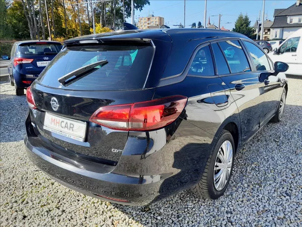 Opel Astra 1,6 CDTi 81kW - foto 7