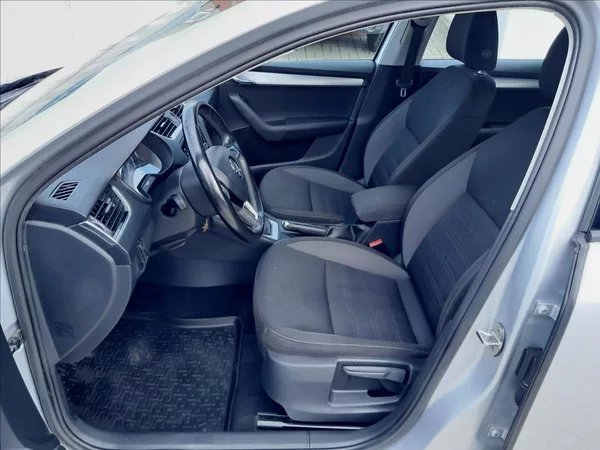 Škoda Octavia III FC 2,0 TDI 110kW - foto 16