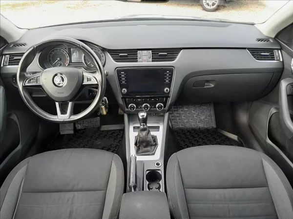 Škoda Octavia III FC 2,0 TDI 110kW - foto 32