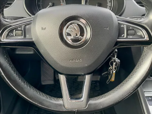 Škoda Octavia III FC 2,0 TDI 110kW - foto 37