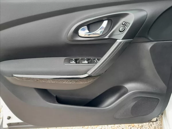 Renault Kadjar 1,2 TCe 96kW LIMITED - foto 18