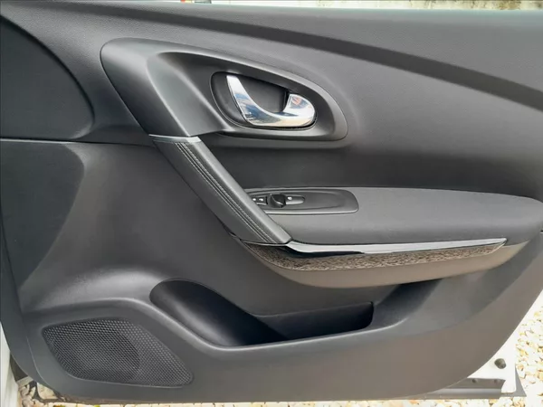 Renault Kadjar 1,2 TCe 96kW LIMITED - foto 31