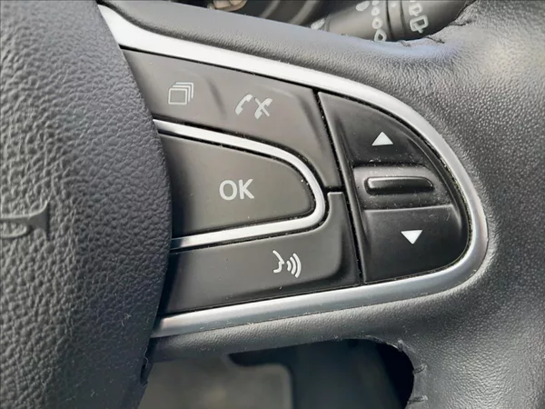 Renault Kadjar 1,2 TCe 96kW LIMITED - foto 40
