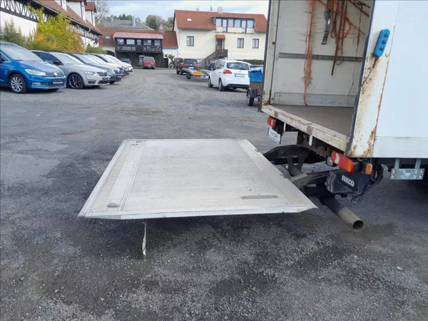 Iveco Eurocargo 3,9 ML 75E18 HYDR.ČELO - foto 11