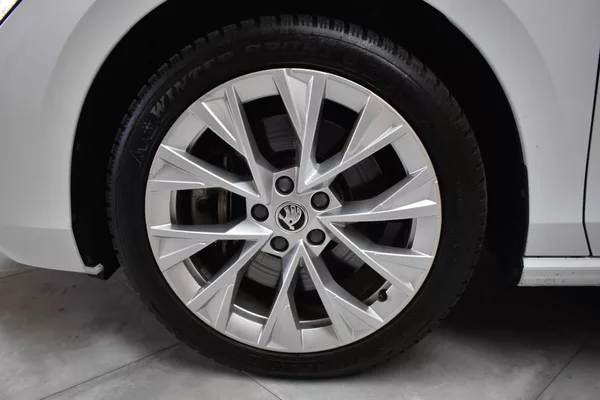 Škoda Superb TDI 142kW 4x4*TAŽNÉ*DPH*ČR 1.M - foto 38