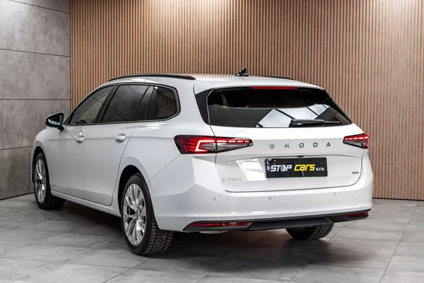 Škoda Superb TDI 142kW 4x4*TAŽNÉ*DPH*ČR 1.M - foto 5