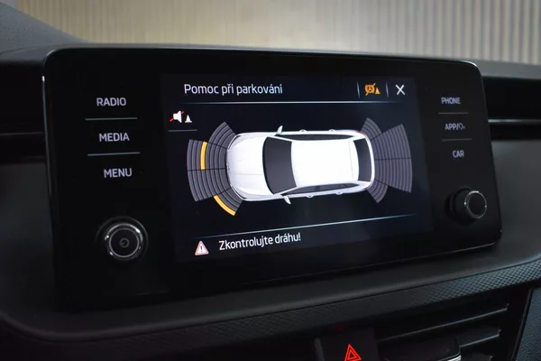 Škoda Scala 1.6 TDI 85kW ACC*Mirror Link* - foto 18