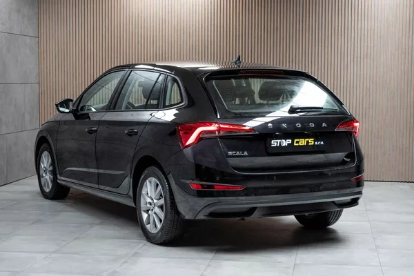 Škoda Scala 1.6 TDI 85kW ACC*Mirror Link* - foto 6