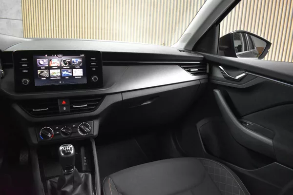 Škoda Scala 1.6 TDI 85kW ACC*Mirror Link* - foto 9