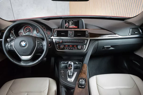 BMW Řada 3 330dGT xDrive//M*LUXURY*ČR*DPH - foto 7