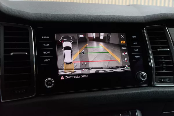 Škoda Kodiaq 2.0 TDI 4x4*STYLE*TAŽNÉ*ČR 1.M - foto 29