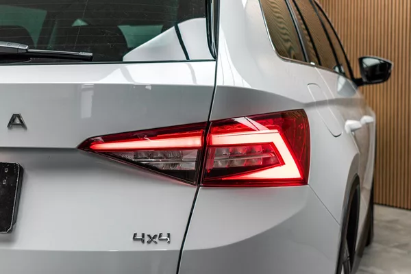 Škoda Kodiaq 2.0 TDI 4x4*STYLE*TAŽNÉ*ČR 1.M - foto 44