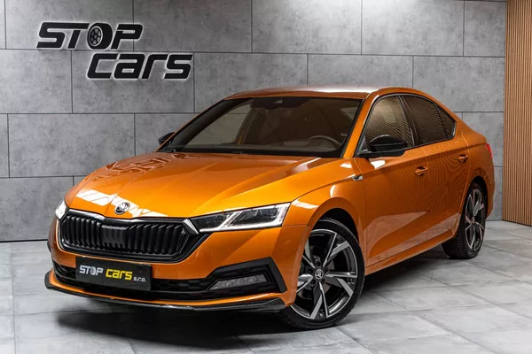 Škoda Octavia 2.0 TSI SPORTLINE*DCC*4x4*ČR
