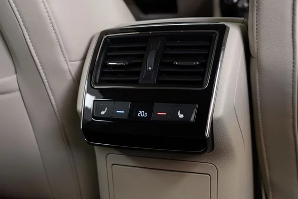 Škoda Superb TDI 147kW 4x4*L&K*TAŽNÉ*ČR 1.M - foto 18