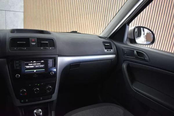 Škoda Yeti 1.2 TSI 81kW *OFFROAD ACTIVE* - foto 9
