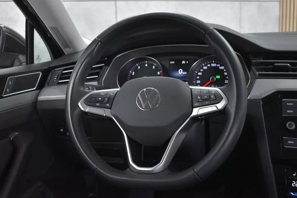 Volkswagen Passat 1.5 TSI DSG*BUSINESS*DPH*ČR 1M - foto 17
