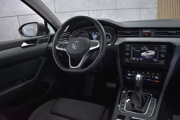 Volkswagen Passat 1.5 TSI DSG*BUSINESS*DPH*ČR 1M - foto 8