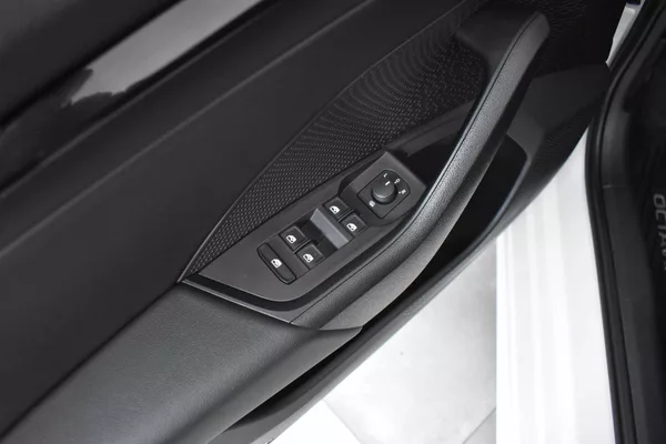 Škoda Octavia 2.0 TDI 110kW AMBITION+*ČR*1.M - foto 15
