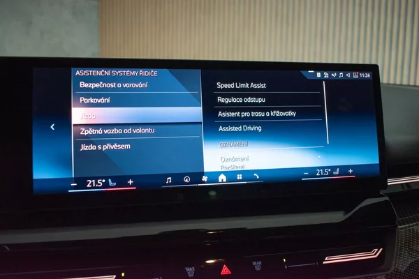 BMW Řada 5 540d xDrive ///M*HK*ČR*ZÁRUKA - foto 40
