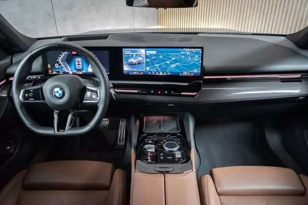 BMW Řada 5 540d xDrive ///M*HK*ČR*ZÁRUKA - foto 8