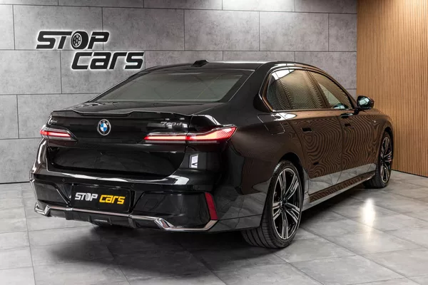 BMW Řada 7 740d xDrive ///MSPORT*AIR*DPH* - foto 6