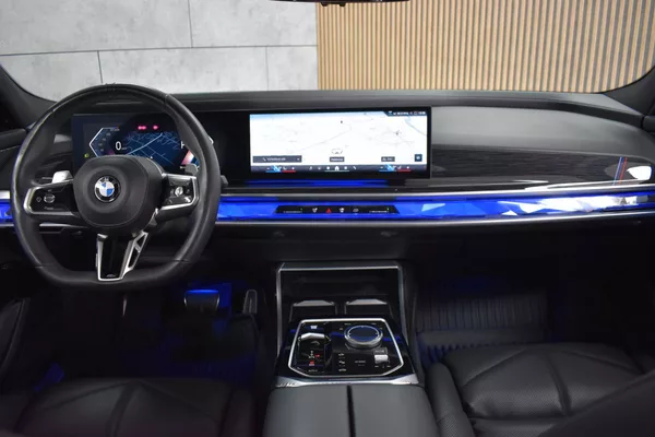 BMW Řada 7 740d xDrive ///MSPORT*AIR*DPH* - foto 7