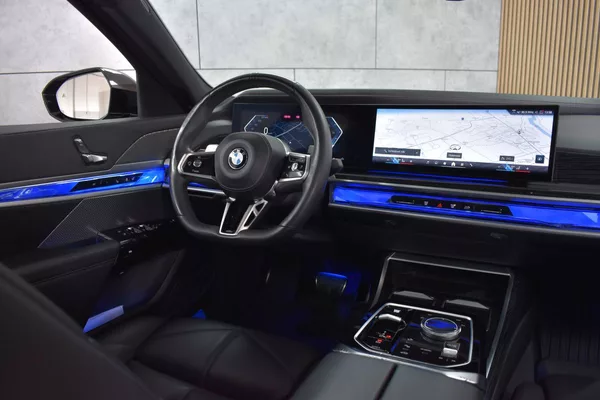 BMW Řada 7 740d xDrive ///MSPORT*AIR*DPH* - foto 8