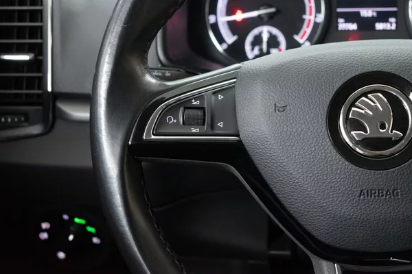 Škoda Karoq 1.5 TSI TAŽNÉ*KAMERA*ČR* - foto 17