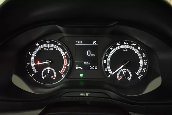 Škoda Karoq 1.5 TSI TAŽNÉ*KAMERA*ČR* - foto 19