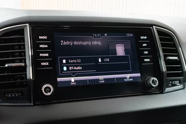 Škoda Karoq 1.5 TSI TAŽNÉ*KAMERA*ČR* - foto 24