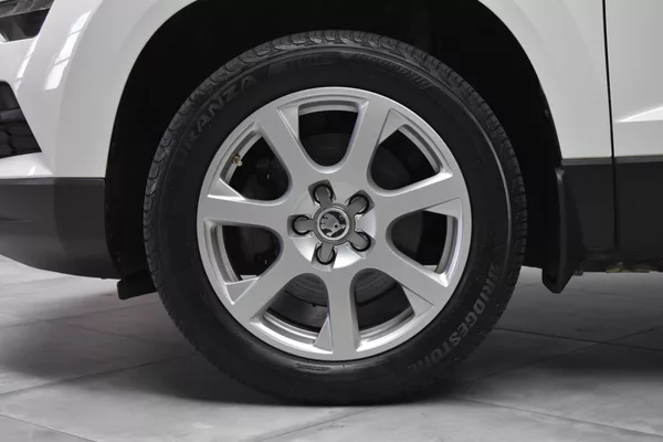 Škoda Karoq 1.5 TSI TAŽNÉ*KAMERA*ČR* - foto 29