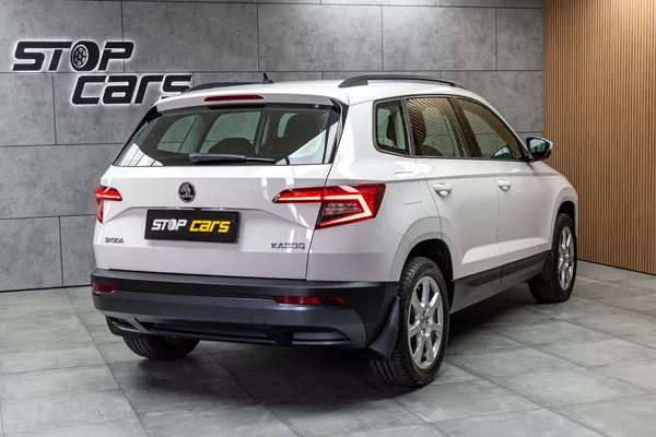 Škoda Karoq 1.5 TSI TAŽNÉ*KAMERA*ČR* - foto 6