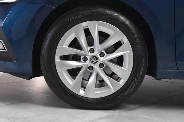 Škoda Octavia 1.5 TSI STYLE*KESSY*DPH*ČR 1.M - foto 32