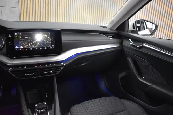 Škoda Octavia 1.5 TSI e-TEC*STYLE*DPH*ČR 1.M - foto 9