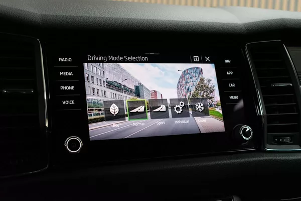 Škoda Kodiaq 2.0 TDI 4x4*STYLE+*TAŽNÉ*ČR 1M - foto 32