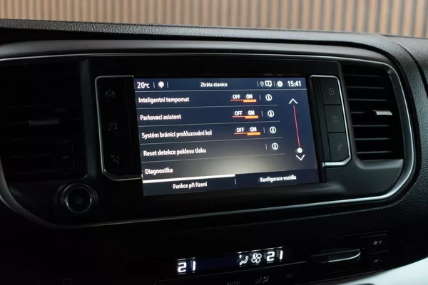 Opel 2.0 CDTi 8.MÍST*TAŽNÉ*KAMERA* - foto 29
