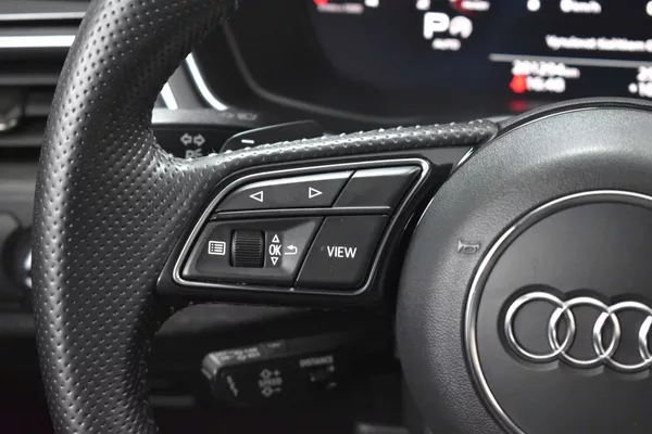 Audi A4 2.0 TDI S-LINE*ACC*TAŽNÉ*DPH* - foto 19