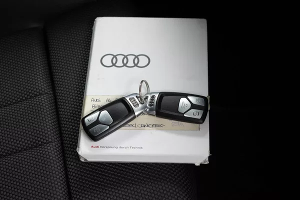 Audi A4 2.0 TDI S-LINE*ACC*TAŽNÉ*DPH* - foto 33