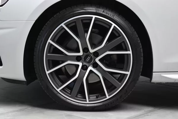 Audi A4 2.0 TDI S-LINE*ACC*TAŽNÉ*DPH* - foto 34