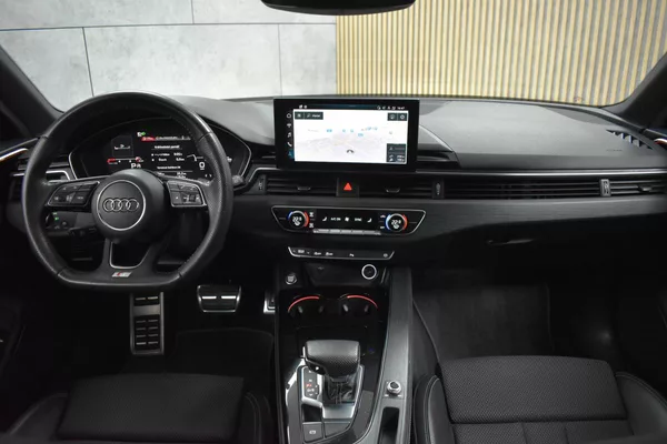 Audi A4 2.0 TDI S-LINE*ACC*TAŽNÉ*DPH* - foto 8