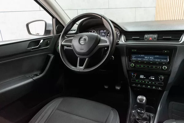 Škoda Rapid 1.2 TSI 63kW*2xKOLA*AUT.KLIMA* - foto 9