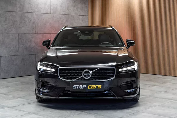 Volvo V90 D5 AWD R-DESIGN*HARMAN/KARDON* - foto 2