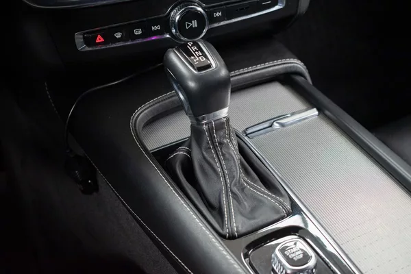 Volvo V90 D5 AWD R-DESIGN*HARMAN/KARDON* - foto 24