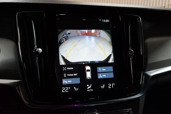 Volvo V90 D5 AWD R-DESIGN*HARMAN/KARDON* - foto 26