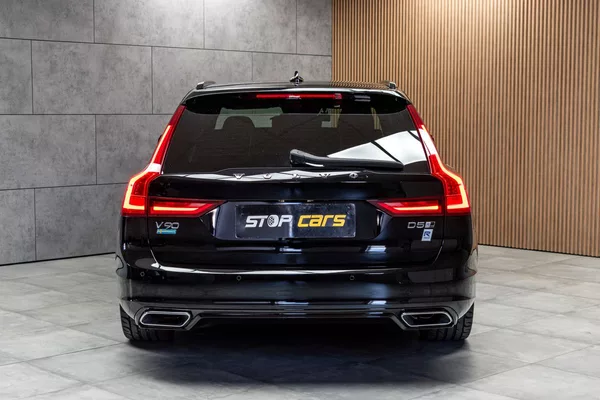 Volvo V90 D5 AWD R-DESIGN*HARMAN/KARDON* - foto 5