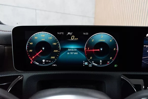 Mercedes-Benz CLA 180d PROGRESSIVE*KAMERA*ACC* - foto 20