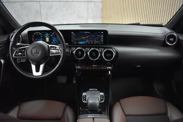 Mercedes-Benz CLA 180d PROGRESSIVE*KAMERA*ACC* - foto 7